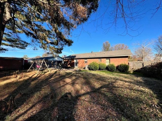 326 robin Lane, Walnut Ridge, AR 72476