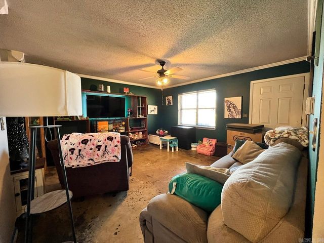 326 robin Lane, Walnut Ridge, AR 72476