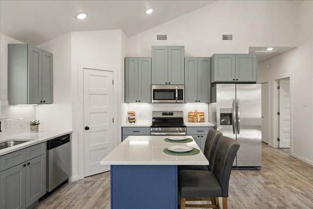 200 Gladys Street, Lone Oak, TX 75453