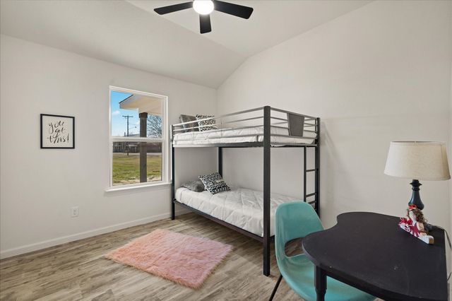 200 Gladys Street, Lone Oak, TX 75453