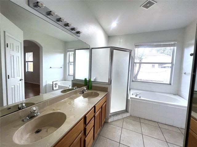 4615 DUNNIE DRIVE, Tampa, FL 33614