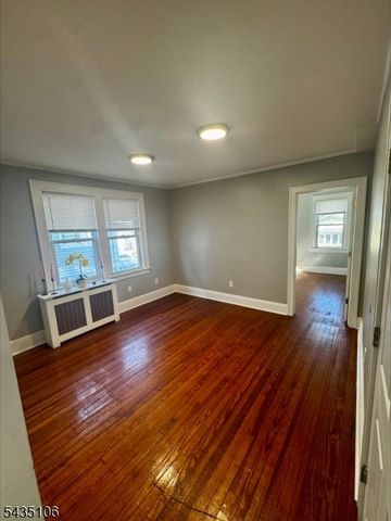 320 Hillside Ave, Hillside Twp., NJ 07205