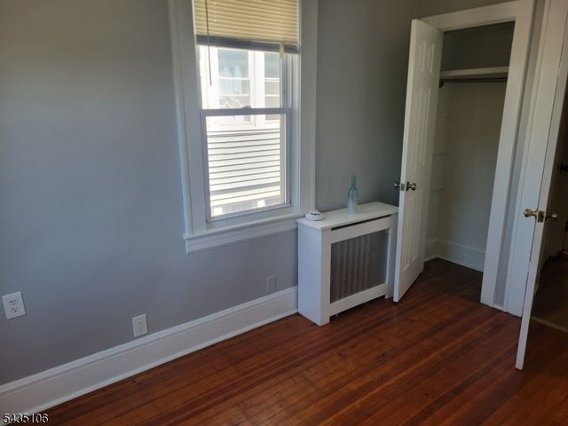 320 Hillside Ave, Hillside Twp., NJ 07205