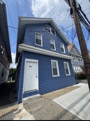 320 Hillside Ave, Hillside Twp., NJ 07205