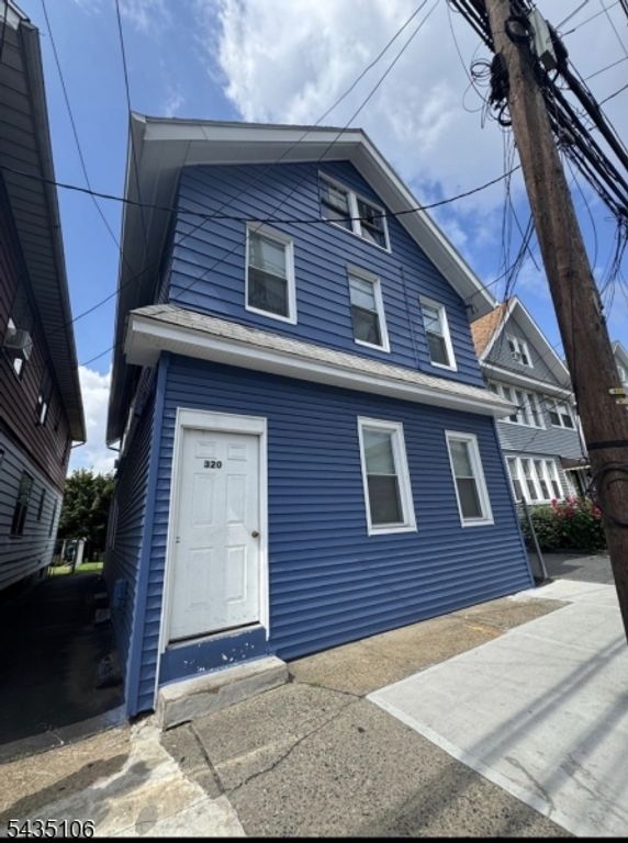 320 Hillside Ave, Hillside Twp., NJ 07205