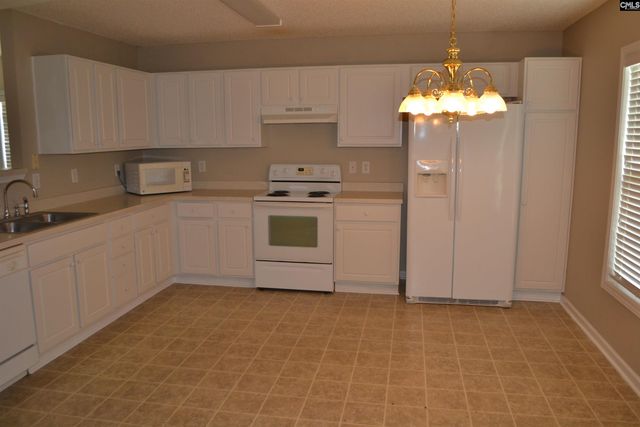 125 Blue Pine Lane, Lexington, SC 29073