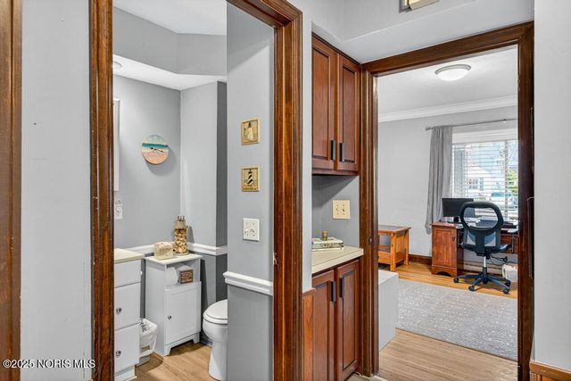 1809 Strathmoor Avenue, Toledo, OH 43614