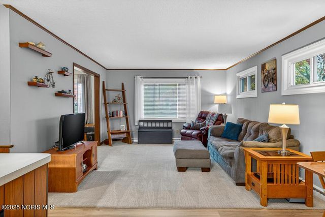 1809 Strathmoor Avenue, Toledo, OH 43614