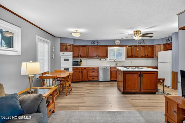 1809 Strathmoor Avenue, Toledo, OH 43614