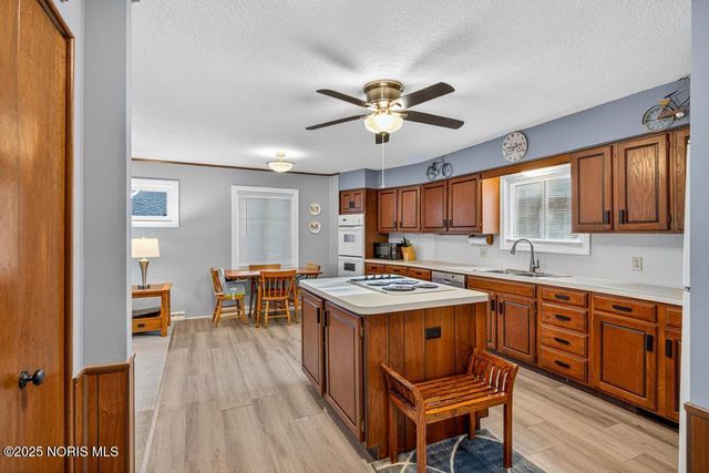 1809 Strathmoor Avenue, Toledo, OH 43614