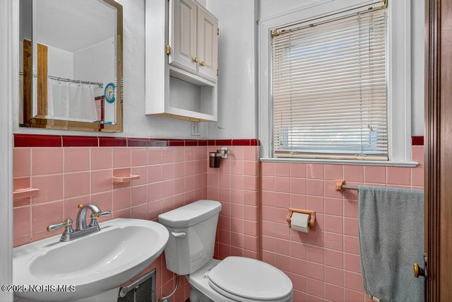 1809 Strathmoor Avenue, Toledo, OH 43614