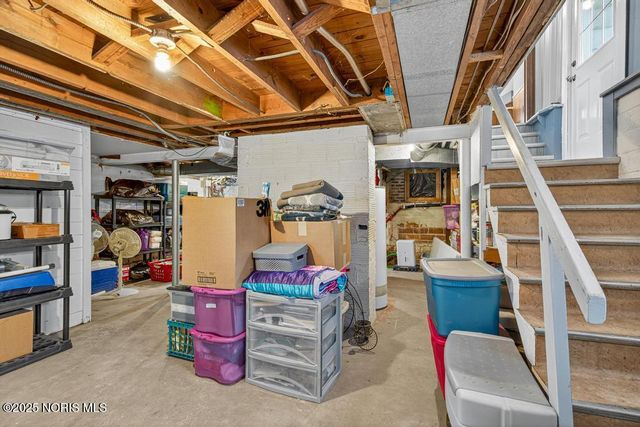 1809 Strathmoor Avenue, Toledo, OH 43614