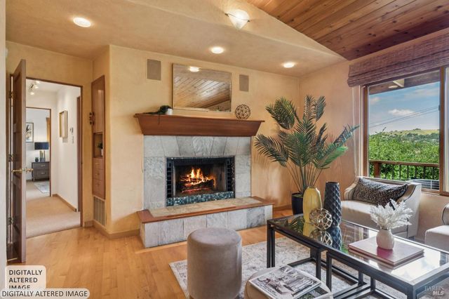 48 Foothill Rd, San Anselmo, CA 94960