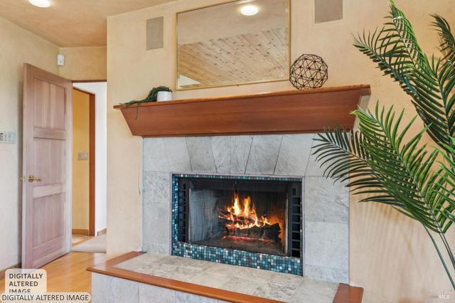 48 Foothill Rd, San Anselmo, CA 94960