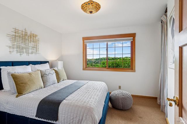 48 Foothill Rd, San Anselmo, CA 94960