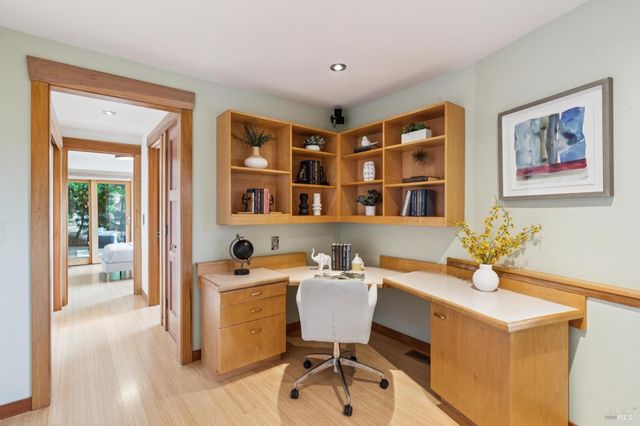 48 Foothill Rd, San Anselmo, CA 94960