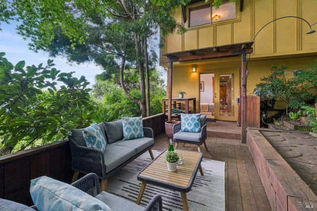 48 Foothill Rd, San Anselmo, CA 94960