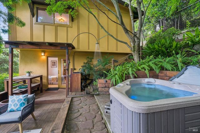 48 Foothill Rd, San Anselmo, CA 94960