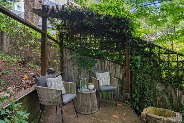 48 Foothill Rd, San Anselmo, CA 94960