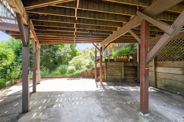 48 Foothill Rd, San Anselmo, CA 94960