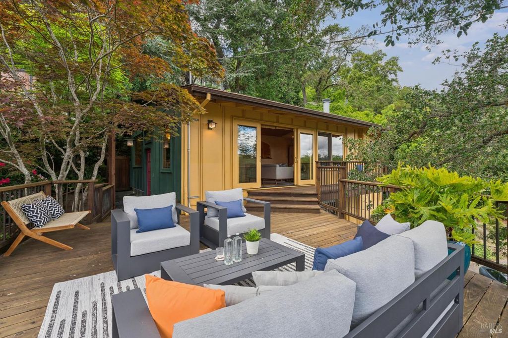 48 Foothill Rd, San Anselmo, CA 94960