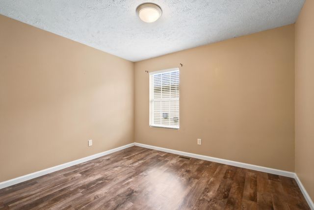 631 S Mahn Avenue, Springfield, MO 65802