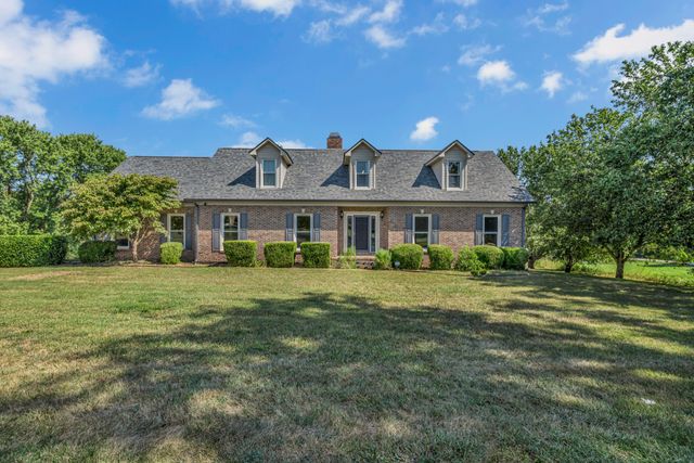 604 Maynard Ln, Columbia, TN 38401