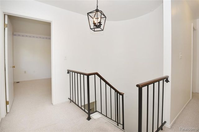 1938 Torquay Avenue, Royal Oak, MI 48073