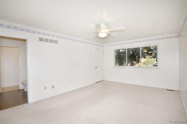 1938 Torquay Avenue, Royal Oak, MI 48073