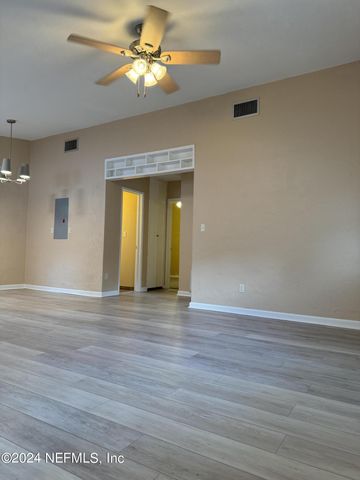 3842 RUBY Drive W, Jacksonville, FL 32246