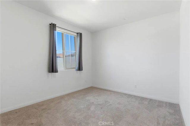 711 Ballesteros, Perris, CA 92571