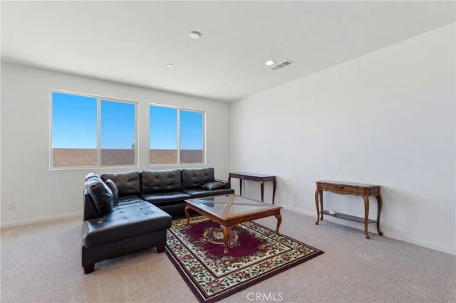 711 Ballesteros, Perris, CA 92571