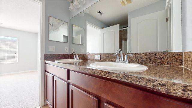 31150 GOSSAMER WAY, Wesley Chapel, FL 33543