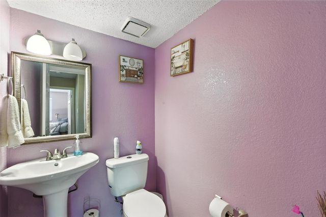 930 Thorton Drive, Cedar Hill, TX 75104