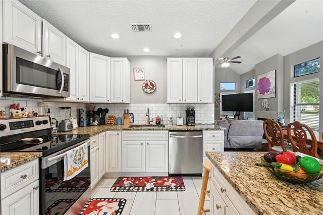930 Thorton Drive, Cedar Hill, TX 75104