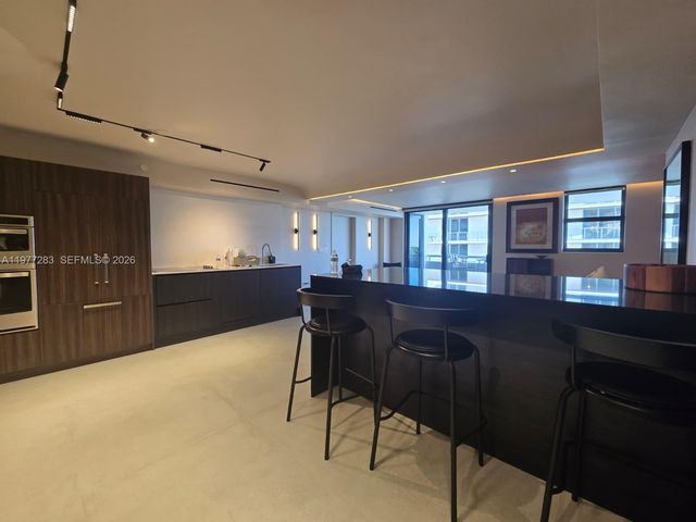 6820 Indian Creek Dr 6C, Miami Beach, FL 33141