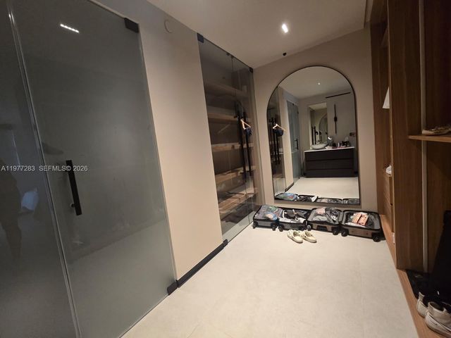 6820 Indian Creek Dr 6C, Miami Beach, FL 33141