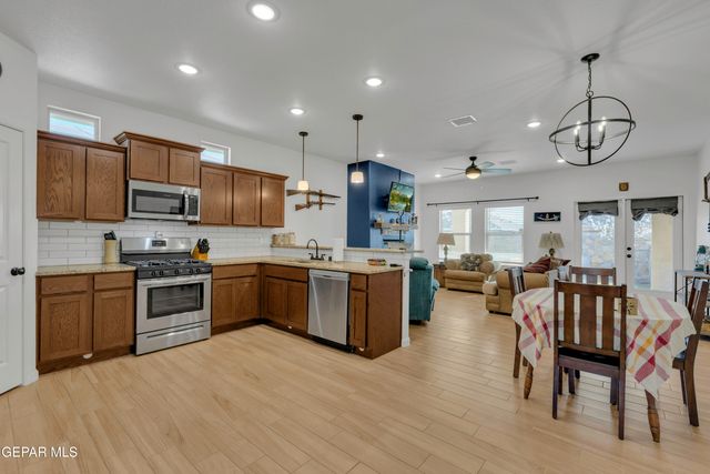 6552 TA SUIL Place, El Paso, TX 79932