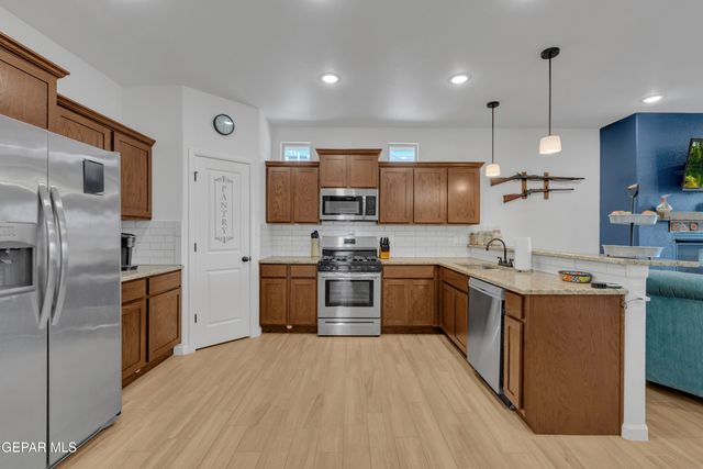 6552 TA SUIL Place, El Paso, TX 79932