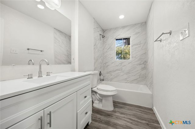 301 E Cherokee Drive, Harker Heights, TX 76548