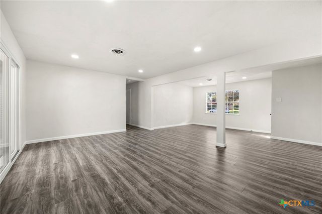 301 E Cherokee Drive, Harker Heights, TX 76548