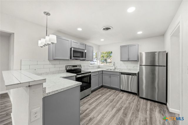 301 E Cherokee Drive, Harker Heights, TX 76548