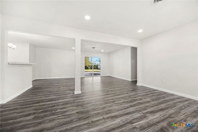 301 E Cherokee Drive, Harker Heights, TX 76548