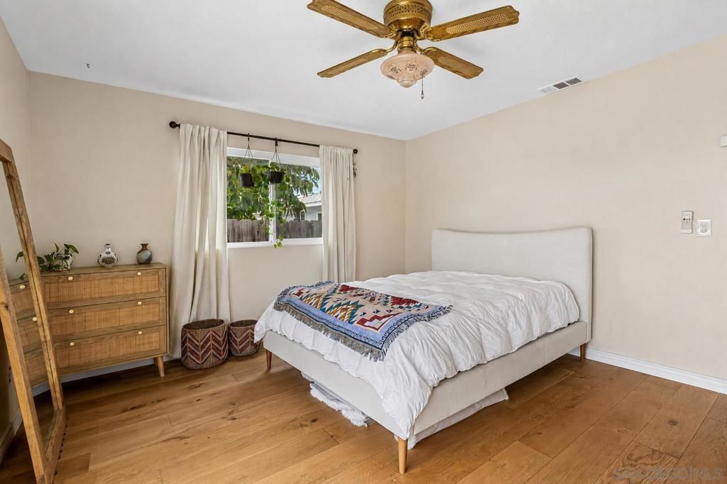 Image 12 of property listing at 425 8th Street, Imperial Beach, CA 91932