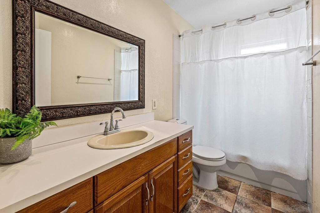 Image 17 of property listing at 425 8th Street, Imperial Beach, CA 91932