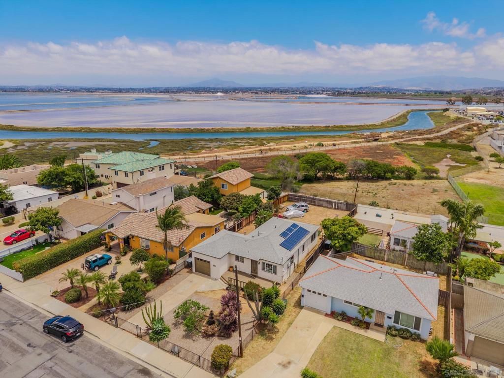 Image 25 of property listing at 425 8th Street, Imperial Beach, CA 91932