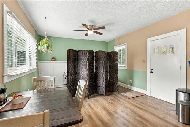 5 S 4th Street, Lindale, GA 30147