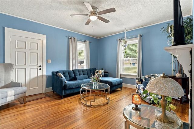 5 S 4th Street, Lindale, GA 30147