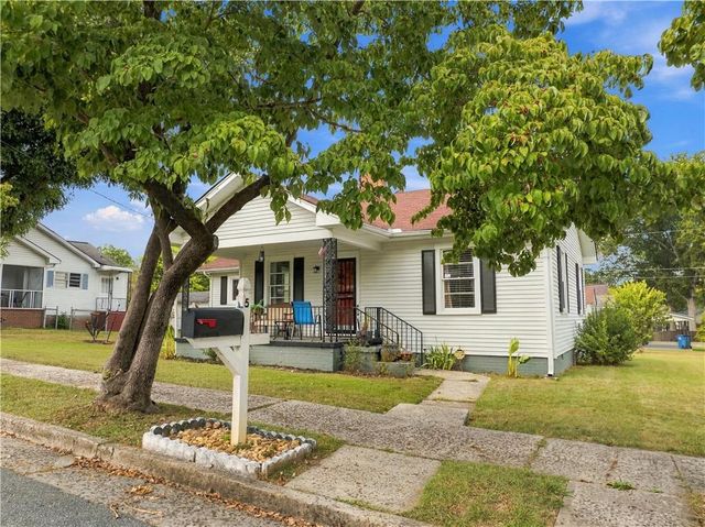 5 S 4th Street, Lindale, GA 30147