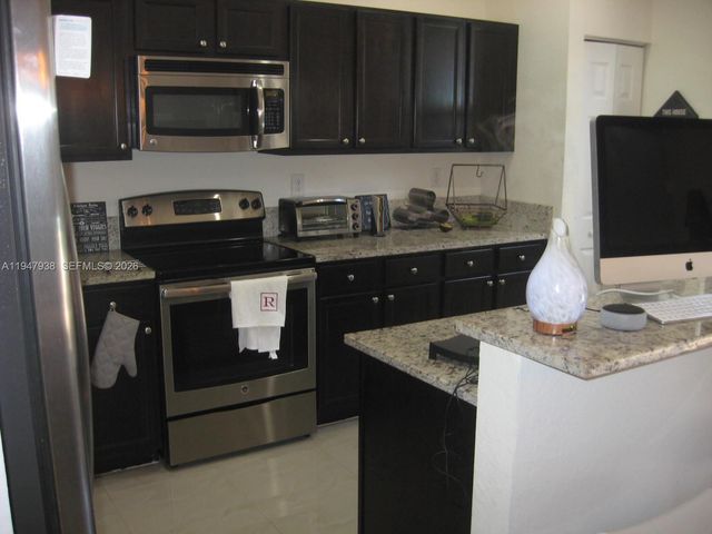 15070 SW 117th Way ---, Miami, FL 33196